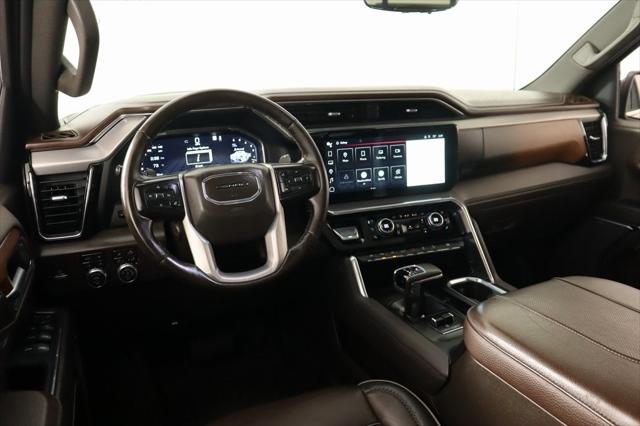 2023 GMC Sierra 1500 4WD Crew Cab Short Box Denali