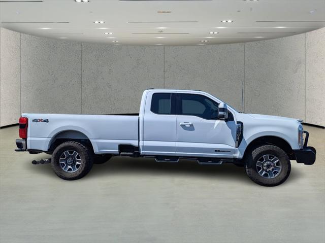 2023 Ford F-350 LARIAT