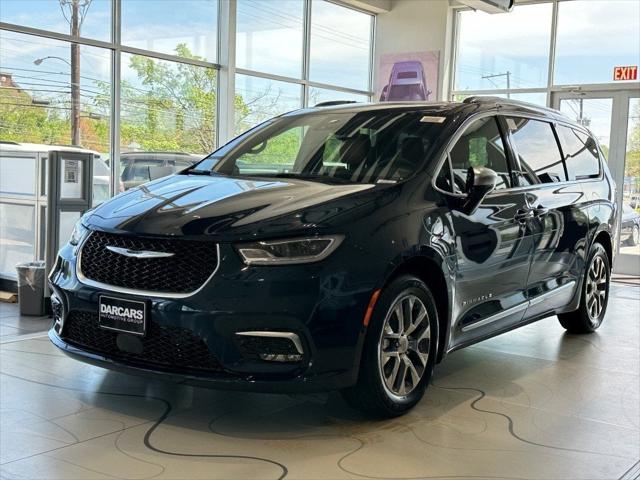 2025 Chrysler Pacifica Hybrid PACIFICA PLUG-IN HYBRID PINNACLE