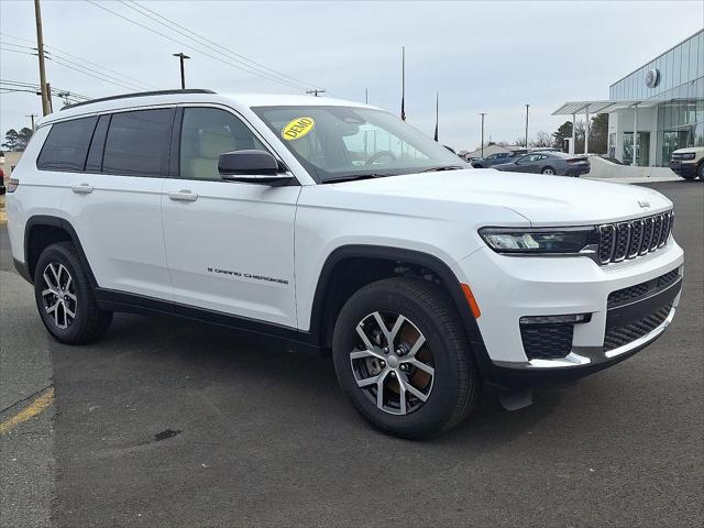 2025 Jeep Grand Cherokee GRAND CHEROKEE L LIMITED 4X4