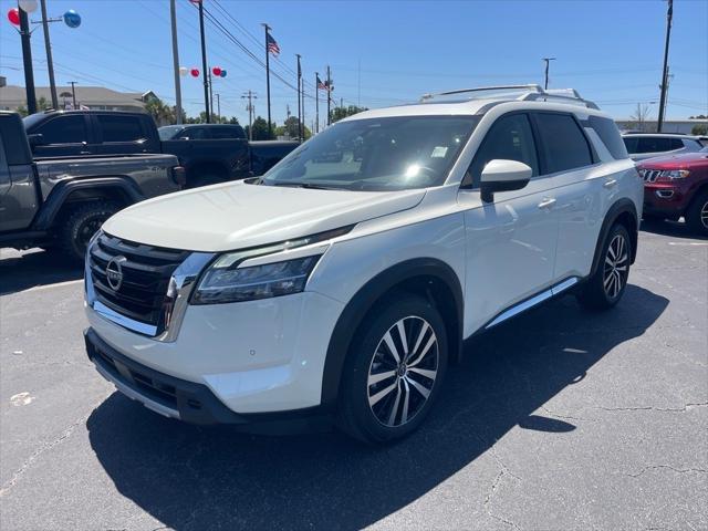 2023 Nissan Pathfinder Platinum FWD