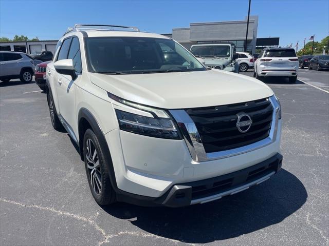 2023 Nissan Pathfinder Platinum FWD