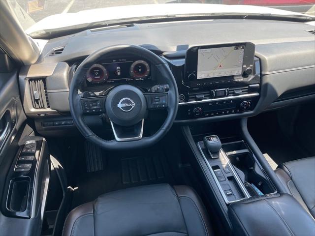 2023 Nissan Pathfinder Platinum FWD
