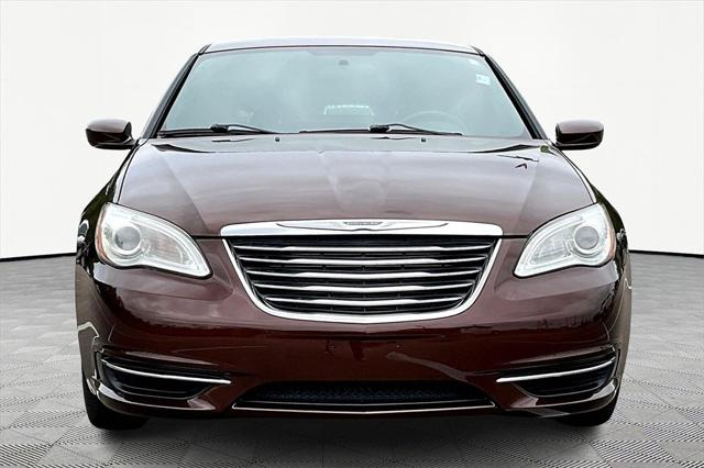 2013 Chrysler 200 Touring
