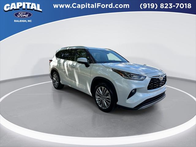 2022 Toyota Highlander Platinum