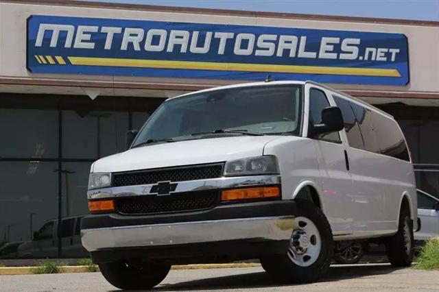 2020 Chevrolet Express Passenger RWD 3500 Extended Wheelbase LT for sale in Arlington, TX