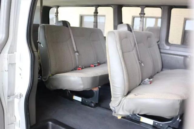 2020 Chevrolet Express Passenger RWD 3500 Extended Wheelbase LT