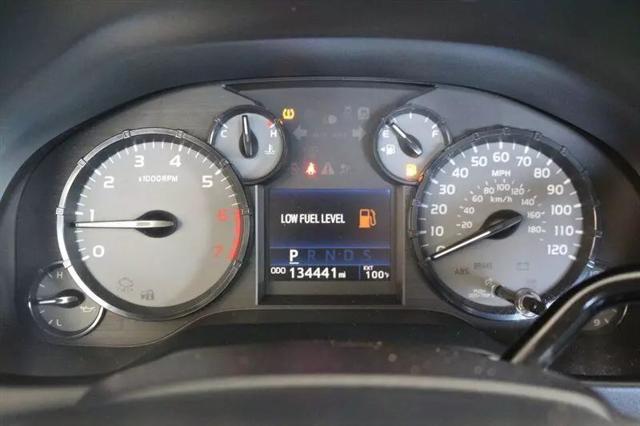 2015 Toyota Tundra SR 5.7L V8