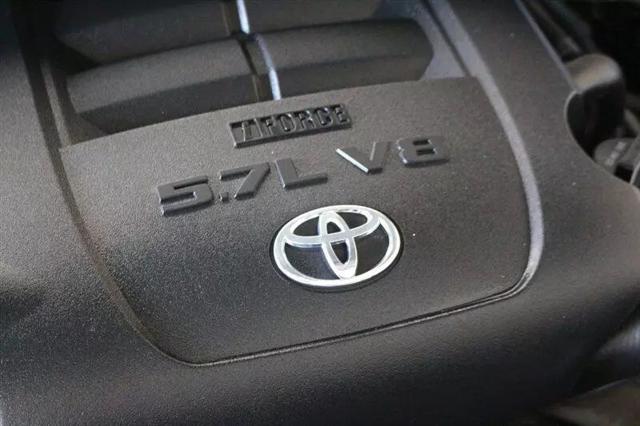 2015 Toyota Tundra SR 5.7L V8