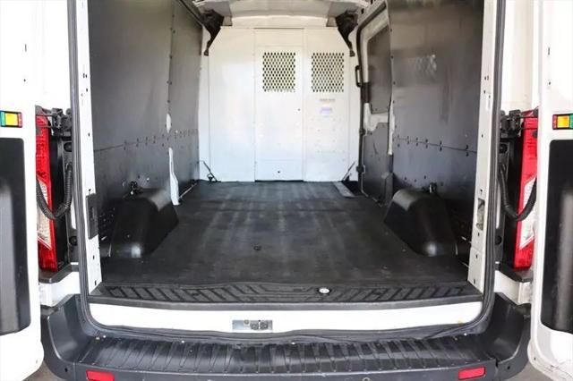 2017 Ford Transit Medium Roof w/Sliding Side Door w/LWB Van