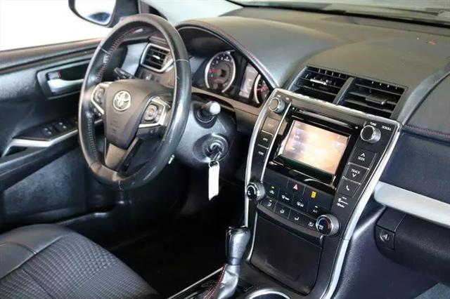 2015 Toyota Camry SE