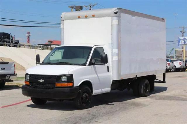 2008 Chevrolet Express Cutaway Work Van