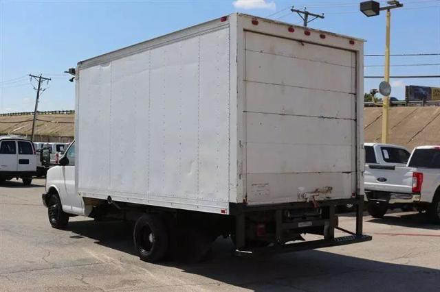 2008 Chevrolet Express Cutaway Work Van