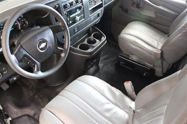 2008 Chevrolet Express Cutaway Work Van