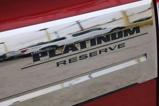 2017 Nissan Titan Platinum Reserve