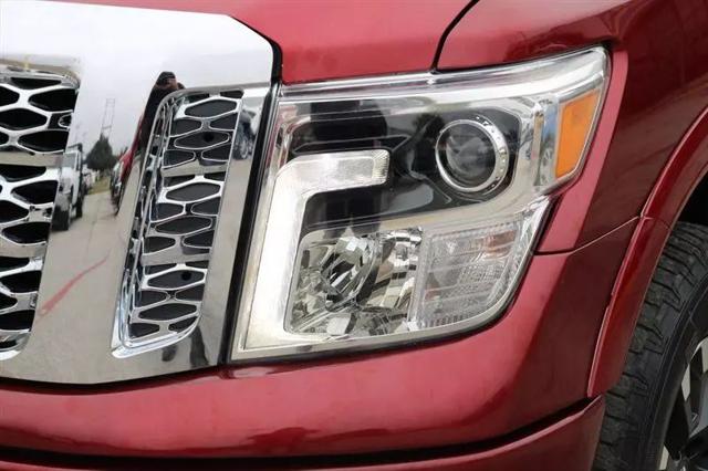 2017 Nissan Titan Platinum Reserve