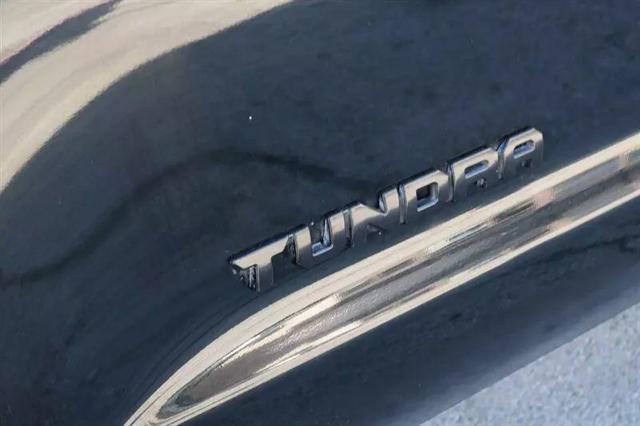2018 Toyota Tundra SR5 5.7L V8