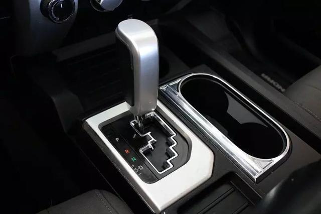 2018 Toyota Tundra SR5 5.7L V8