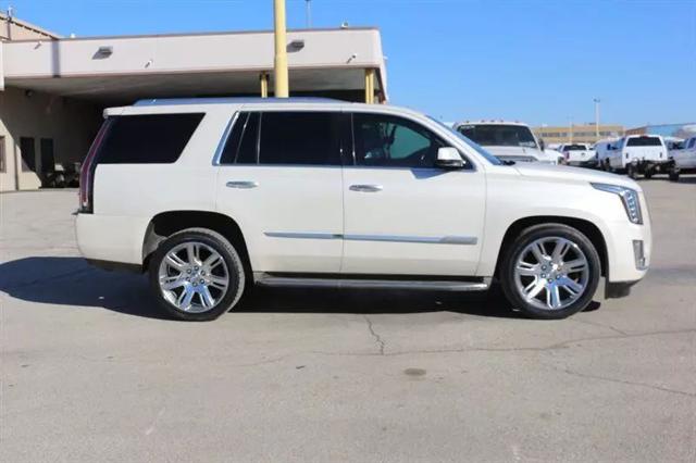 2015 Cadillac Escalade Luxury
