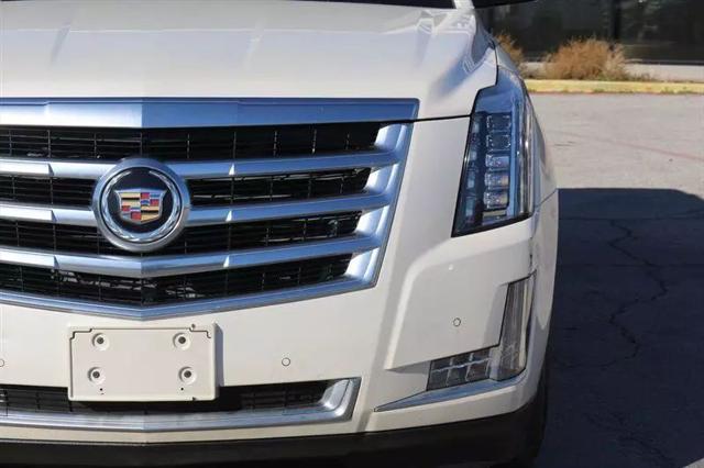 2015 Cadillac Escalade Luxury