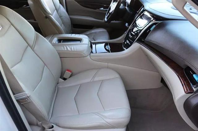 2015 Cadillac Escalade Luxury