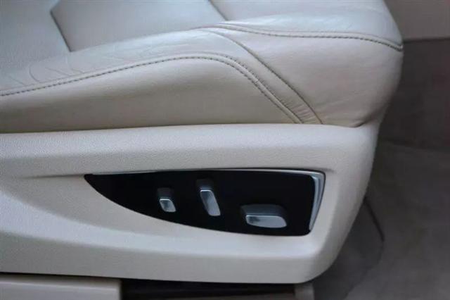2015 Cadillac Escalade Luxury