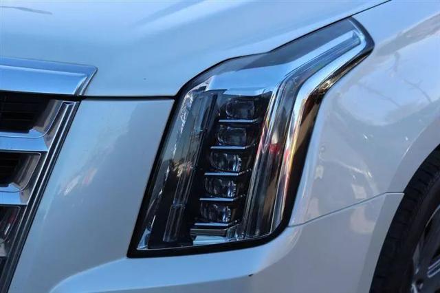 2015 Cadillac Escalade Luxury