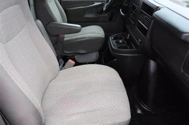 2011 Chevrolet Express Cutaway Work Van