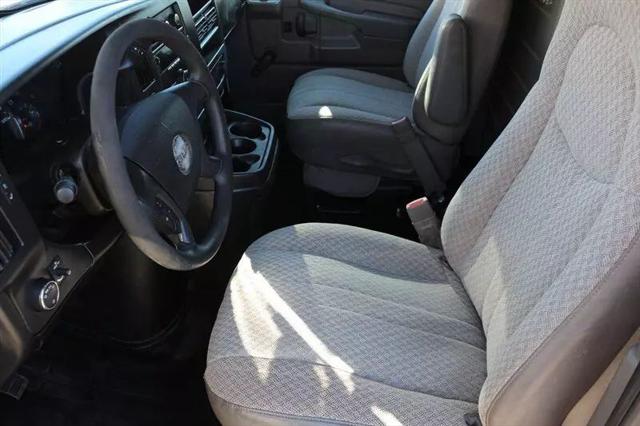 2011 GMC Savana 3500 Work Van