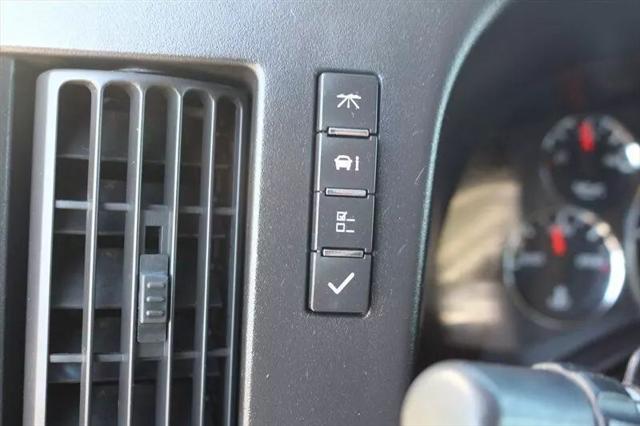 2011 GMC Savana 3500 Work Van
