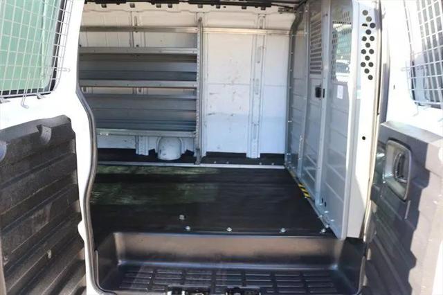 2011 GMC Savana 3500 Work Van