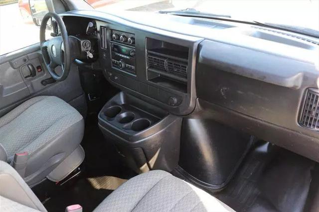 2011 GMC Savana 3500 Work Van