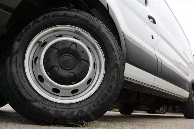 2018 Ford Transit Medium Roof w/Sliding Side Door w/LWB Van