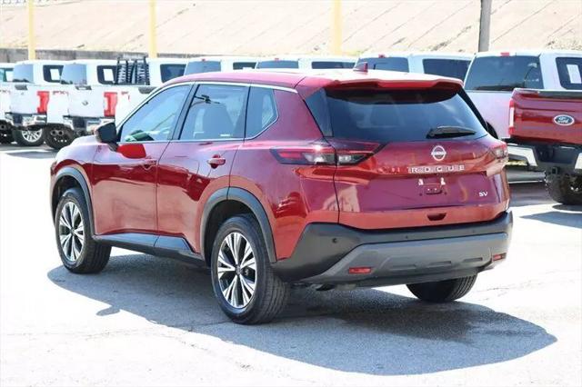 2022 Nissan Rogue SV FWD