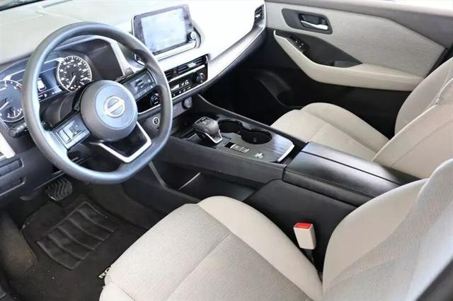 2022 Nissan Rogue SV FWD