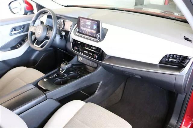 2022 Nissan Rogue SV FWD