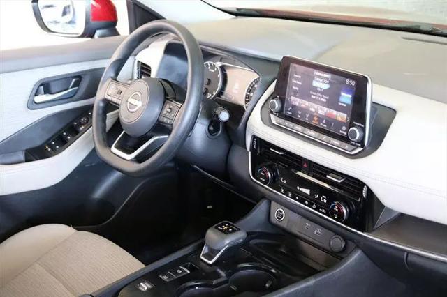 2022 Nissan Rogue SV FWD