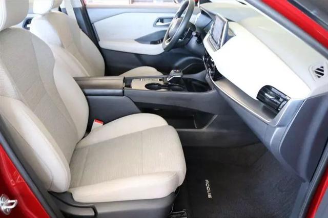 2022 Nissan Rogue SV FWD