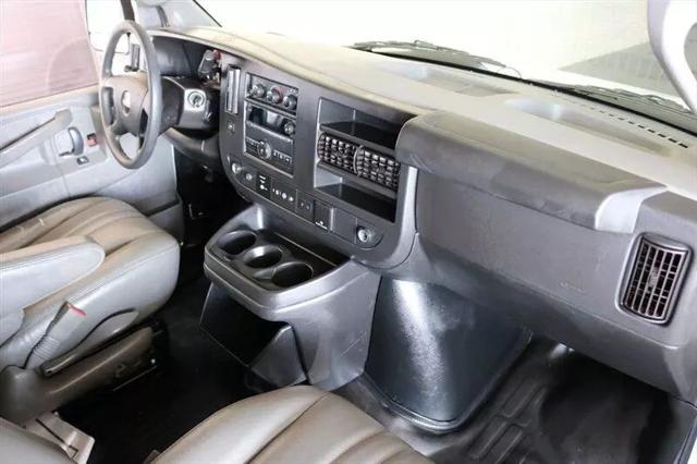 2020 GMC Savana Cargo RWD 2500 Regular Wheelbase Work Van