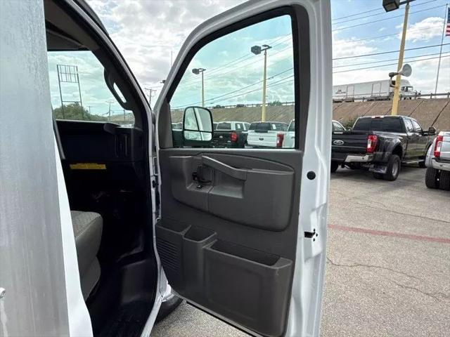 2024 Chevrolet Express Cutaway Work Van
