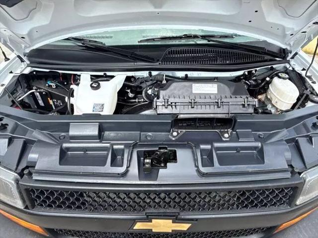 2024 Chevrolet Express Cutaway Work Van