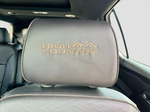 2023 Chevrolet Traverse FWD High Country