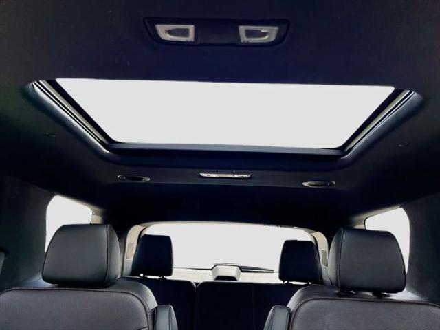 2023 Chevrolet Traverse FWD High Country
