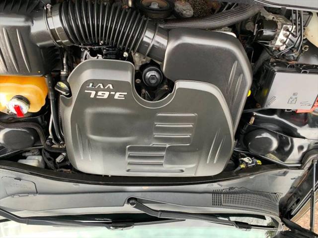 2011 Dodge Charger Base