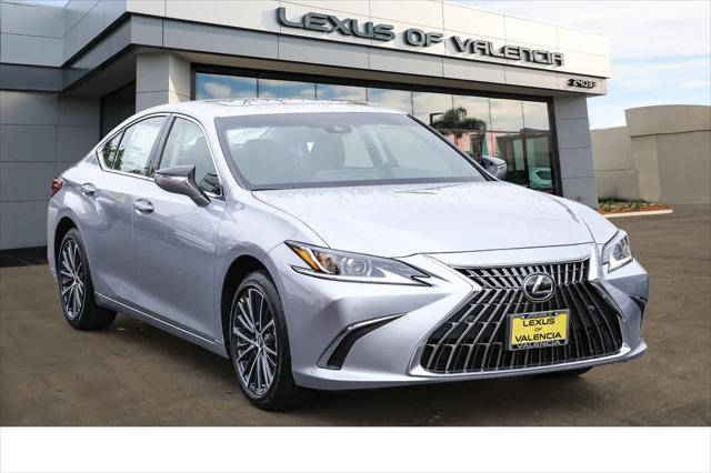 2025 Lexus ES 300h Unknown
