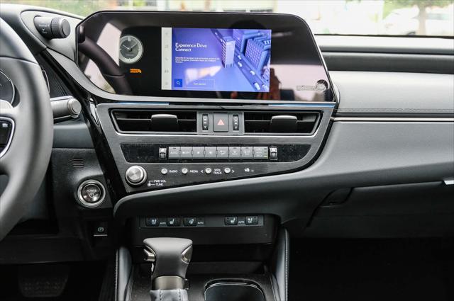 2025 Lexus ES 300h Unknown