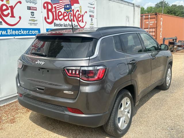 2022 Jeep Compass Latitude FWD