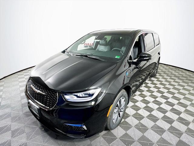 2025 Chrysler Pacifica Hybrid PACIFICA PLUG-IN HYBRID SELECT