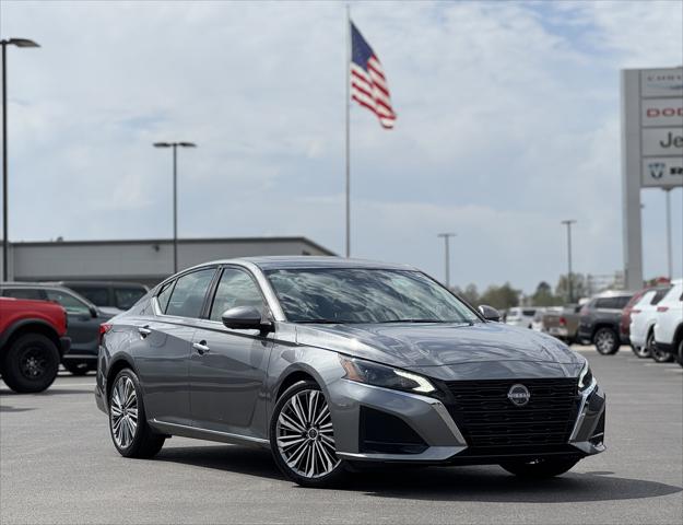 2023 Nissan Altima SL FWD