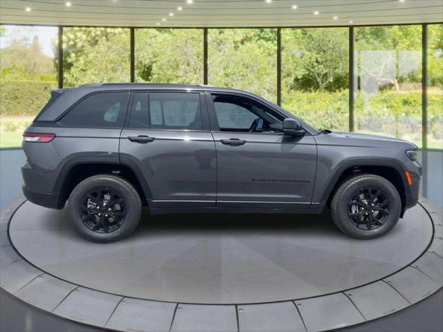 2025 Jeep Grand Cherokee GRAND CHEROKEE ALTITUDE 4X4